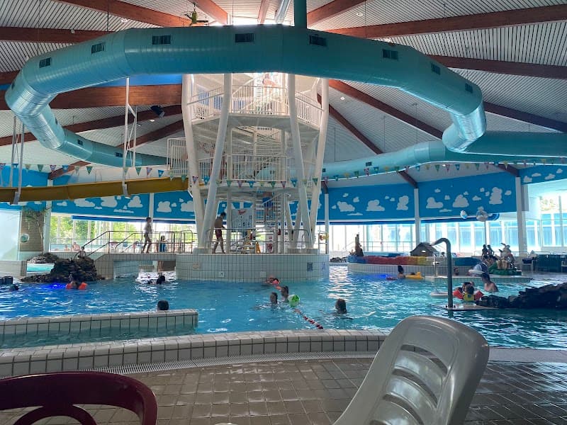 Vrijetijdscentrum en zwembad De Parel photo 2