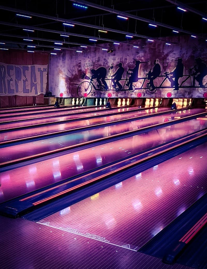 Dollie's Bowling🎳 & Gamingcenter🕹 photo 2