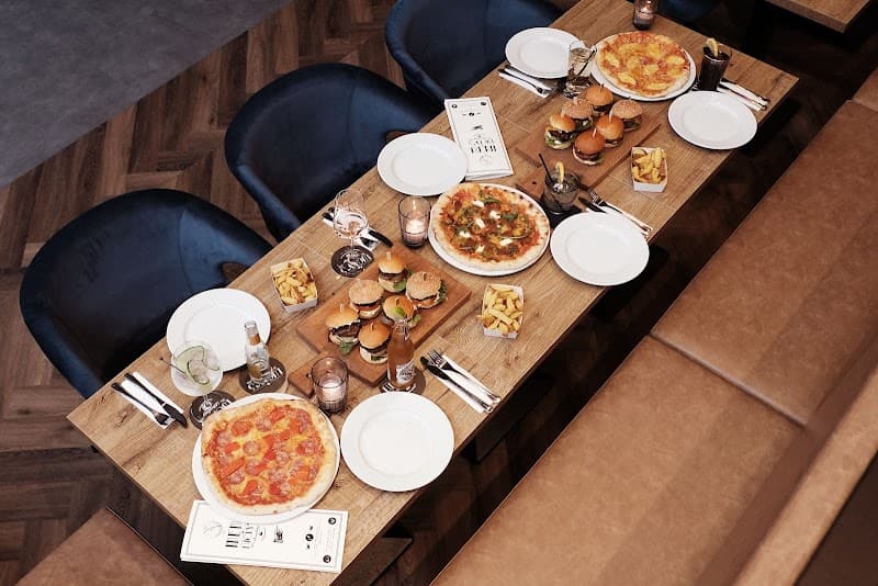 Dekker Warmond photo 2