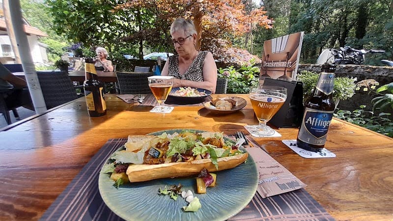 Grill-Restaurant & Bowling "Net Iets Anders" photo 2