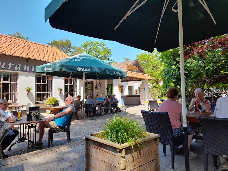 Grill-Restaurant & Bowling "Net Iets Anders" photo 3