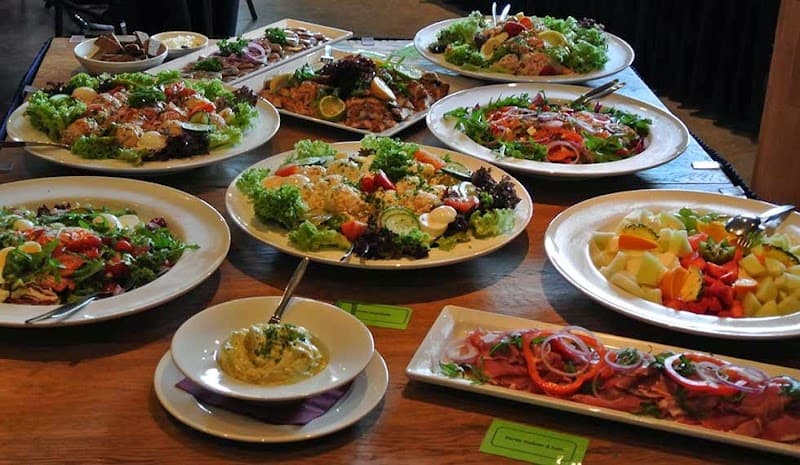 De Dikke Draai | Surhuisterveen | Restaurant | Bowling | Zalen | Cafetaria photo 2