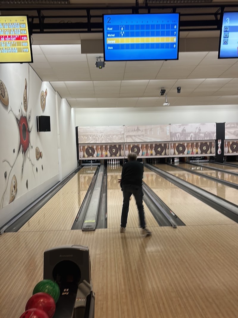 Bowlingbaan Bowling Proshop Menken in Leiden - Interieur en faciliteiten