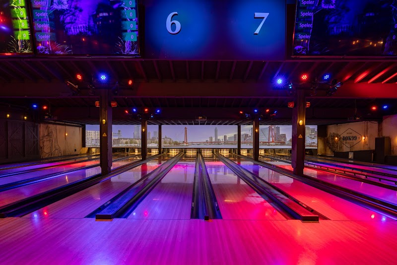 Bowlingbaan Dok 99 Rotterdam in Rotterdam - Interieur en faciliteiten