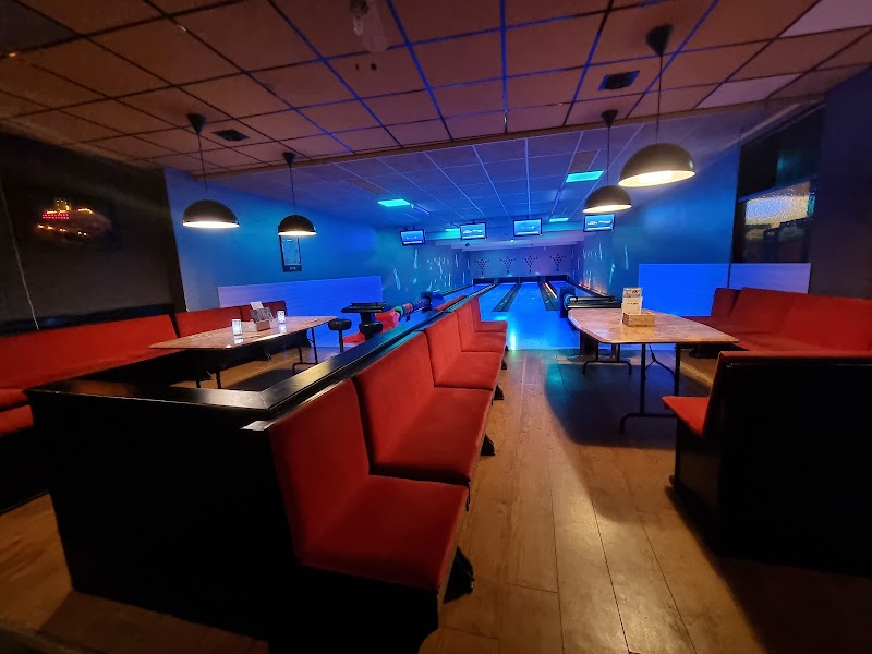 Bowlingbaan Yip's 2.0 Café en Bowlingcentrum in Hengelo - Interieur en faciliteiten
