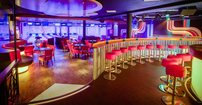 Bowlingbaan Lucky Strike Bowling in Egmond aan Zee - Interieur en faciliteiten