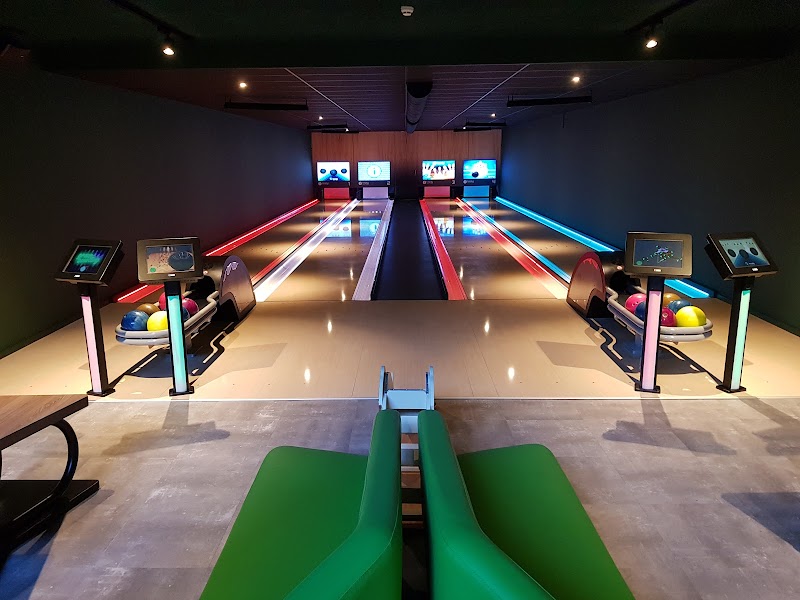 Skik binnen speeltuin/bowlingbaan bowlingcentrum Assen - foto 2