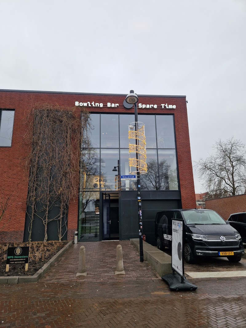 Bowlingbaan Bowling Bar Spare Time in Doetinchem - Interieur en faciliteiten