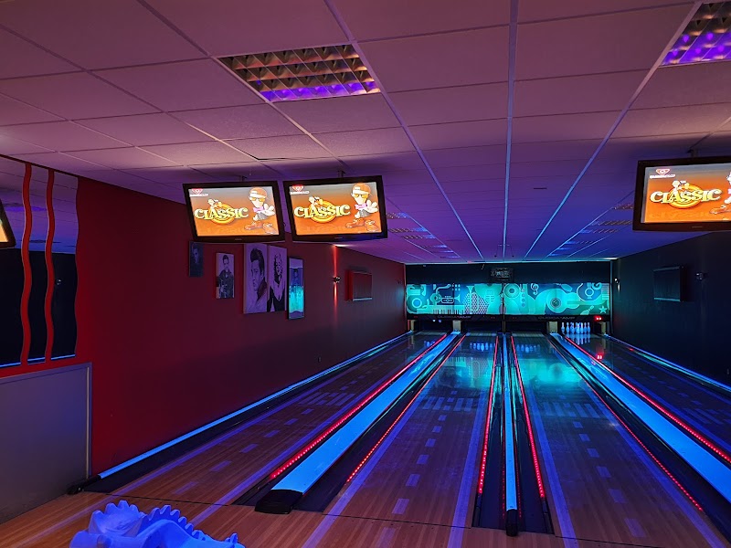 Bowlingbaan Bowling- en partycentrum Suyderoogh in Lauwersoog - Interieur en faciliteiten