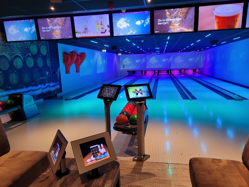 Bowlingbaan Bowling Lelystad B.V. in Lelystad - Interieur en faciliteiten